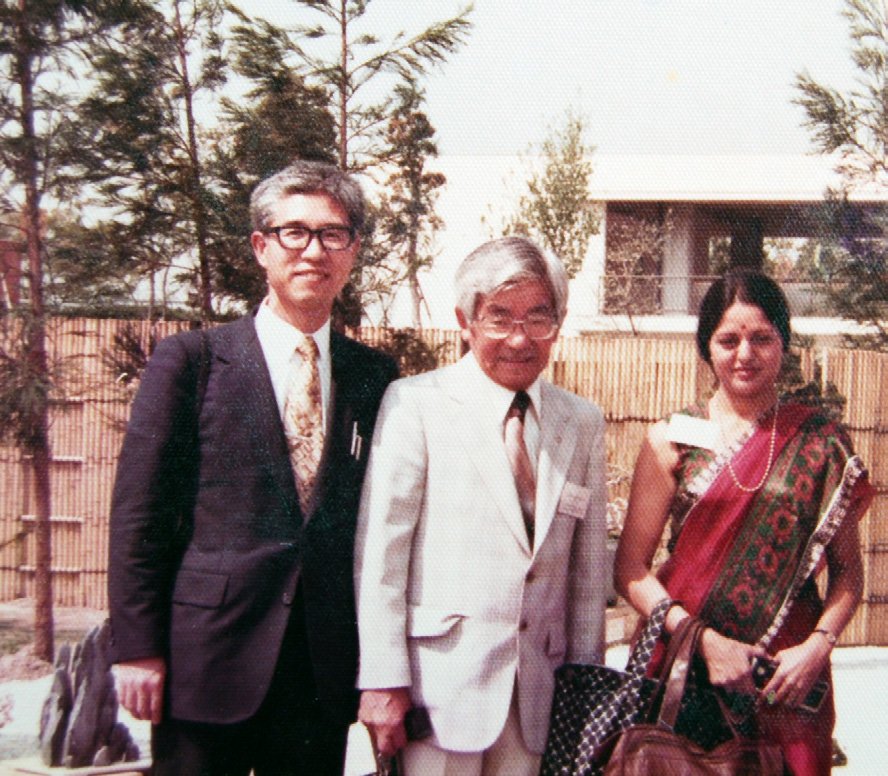 In 1979, Jyoti with JohnNaka Sensei at the World Bonsai Convention in Osaka.