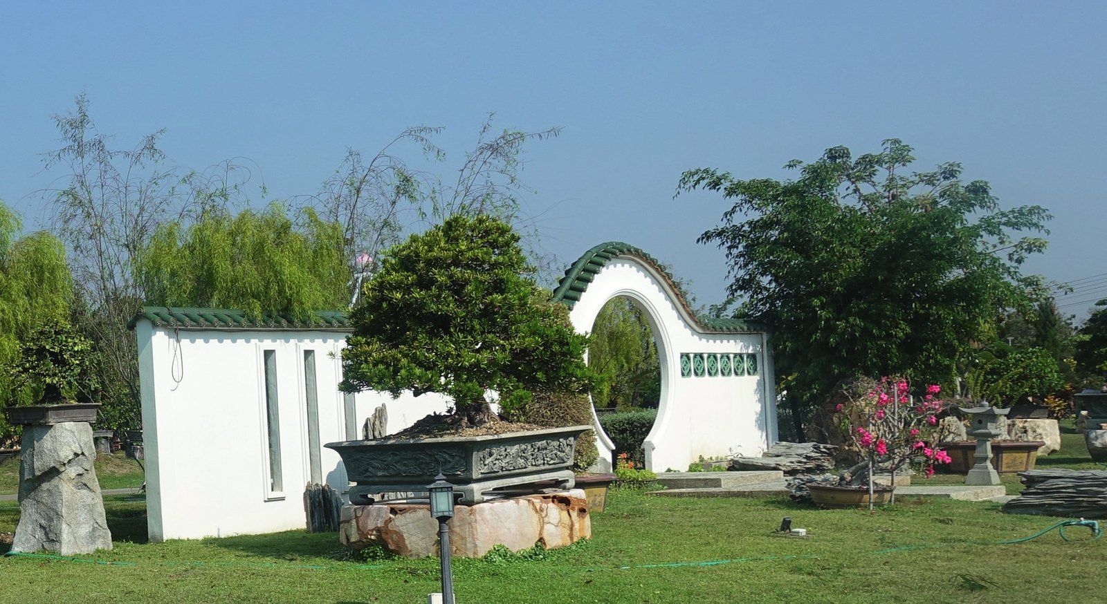 The formal entrance to the Chinese Garden