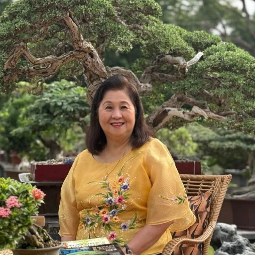 Susan Lee